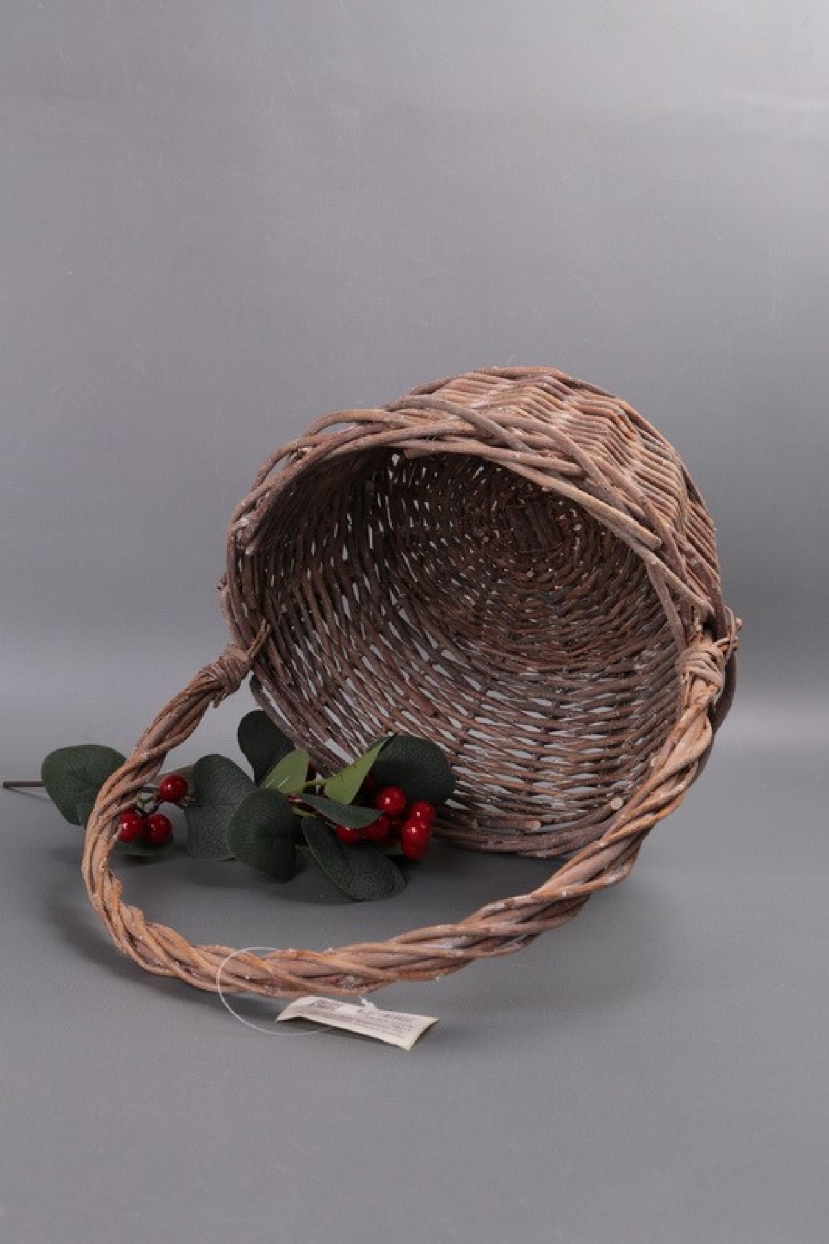 Корзина плетеная одиночная (ива) 1шт - Круг коричневый  d=29*15/36 см  4178М